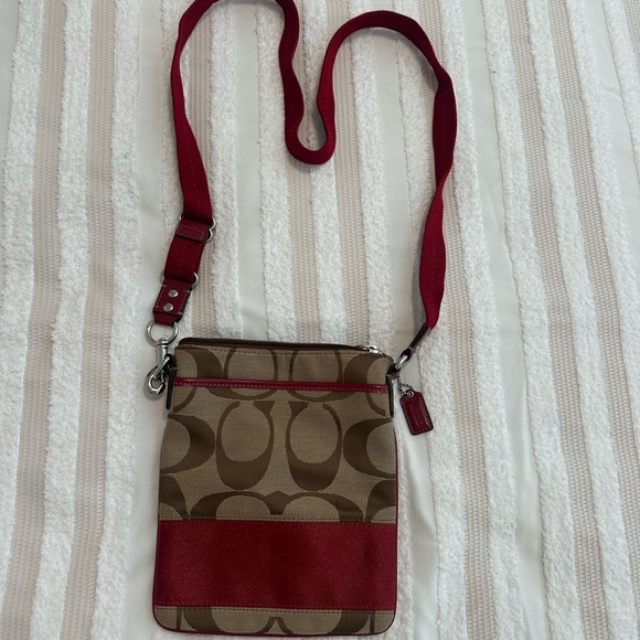 Coach Crossbody Bag - Picture 3 of 7